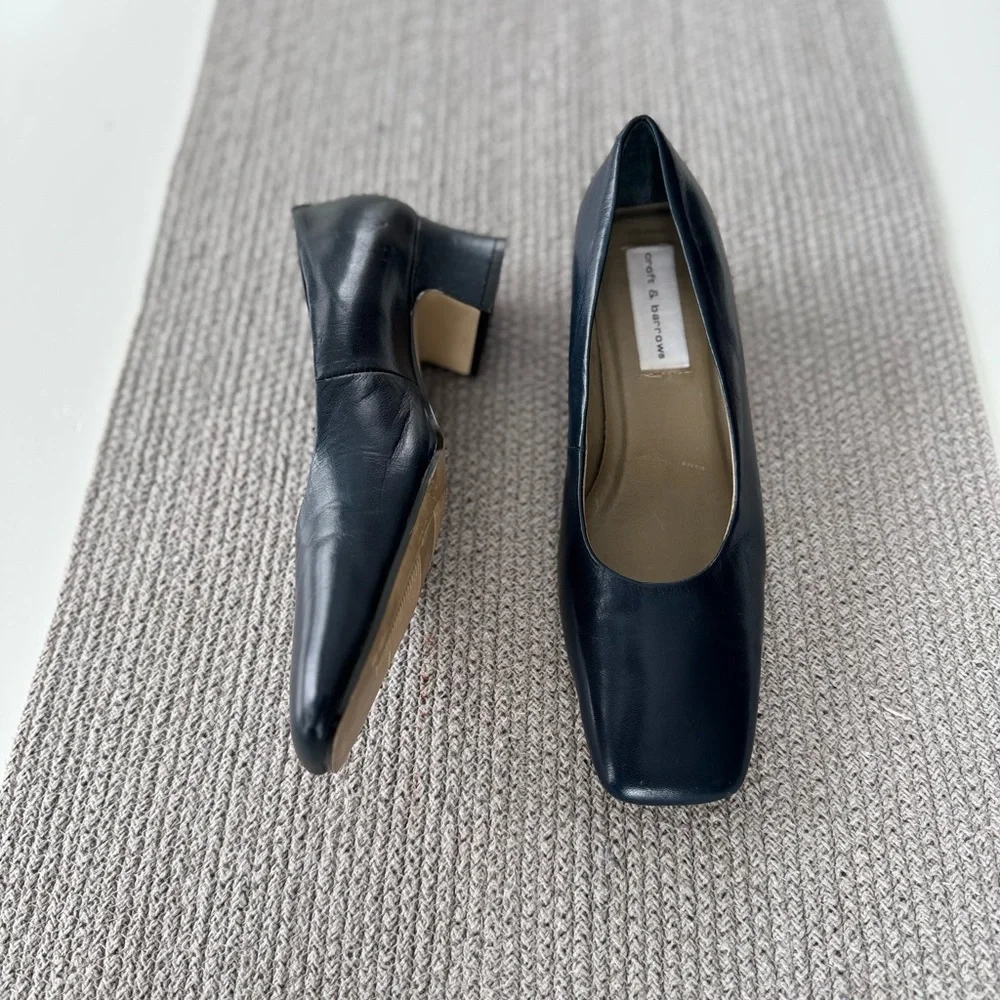 Vintage navy leather square-toe heels - Picture 2 of 12